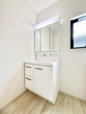 ʑEʏ 邢ʏ͖̎yłႢł