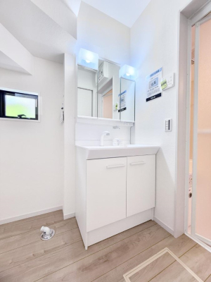 ʑEʏ 邢ʏ͖̎yłႢł