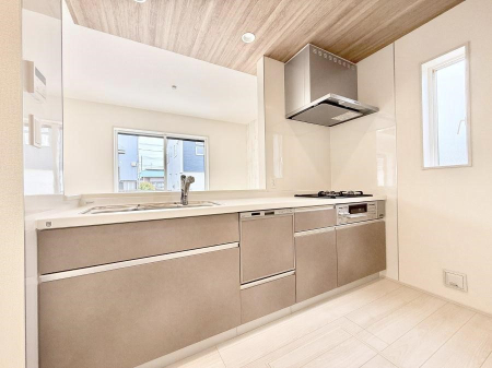 Lb` ƑƂȂAR~jP[V̏