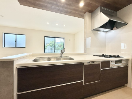 �L�b�`�� ���������y���݂ƐH�ׂ�K����͂���L�b�`��