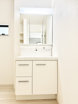 ʑEʏ 邢ʏ͖̎yłႢł