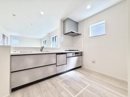 �L�b�`�� ���������y���݂ƐH�ׂ�K����͂���L�b�`��