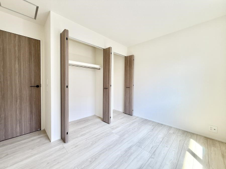 �Q�� ���������̔z�u��ʋC���̗ǂ��݌v�ŕ����̋�C�������炸�A��ɐV�N�ȋ�C������܂�