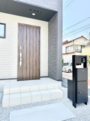 ���� �O�ρ� �V���v���Ŕ������A�Z�܂��̑���ۂ��ʂ錺�ւł�