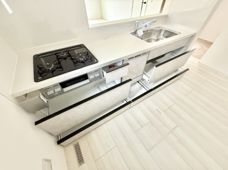 Lb` ƑƂȂAR~jP[V̏