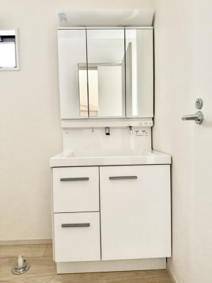 ʑEʏ 邢ʏ͖̎yłႢł