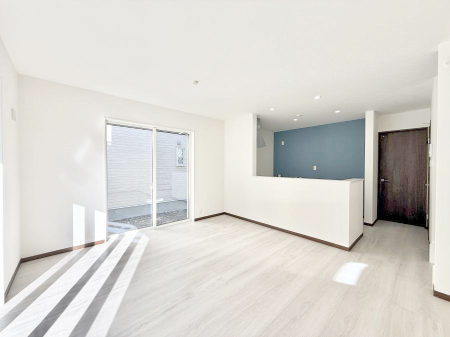 ���r���O ���������C�ɓ���̏ꏊ�ŁA�̂�т�Ƃ������Ԃ�