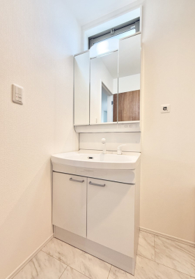 ���ʑ�E���ʏ� �������Ƒ��݂�Ȃ��g���₷���z�u�ł�