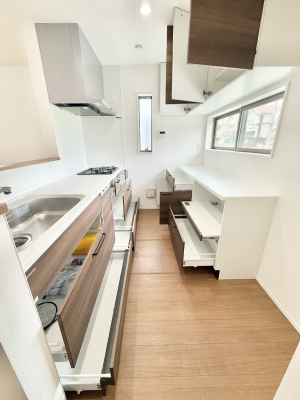 �L�b�`�� �����������������Ɗy�����Ȃ�A���K�ȃL�b�`�����