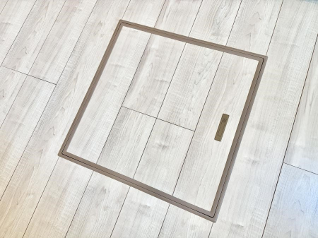 ̑ ݔBꂽ[Xy[XŉƑŜXbL