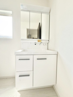 ʑEʏ 邢ʏ͖̎yłႢł