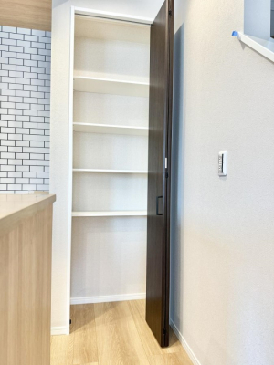 [ Lb`ɂ͐HiɂƂĂ֗ȃpg[