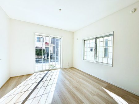 ���r���O ���������났�ƏΊ炪�W�܂�A�S���܂郊�r���O