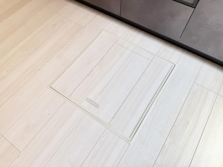 ̑ ݔBꂽ[Xy[XŉƑŜXbL