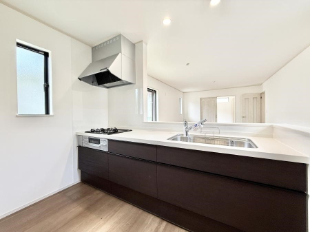 Lb` ƑƂȂAR~jP[V̏