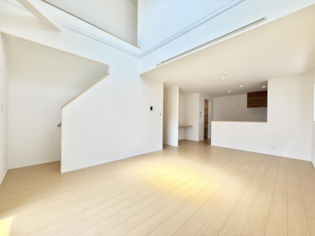 rO 났ƏΊ炪W܂AS܂郊rO