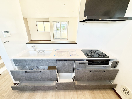 �L�b�`�� �������A�C�f�A�L����A�N���G�C�e�B�u�ȗ������