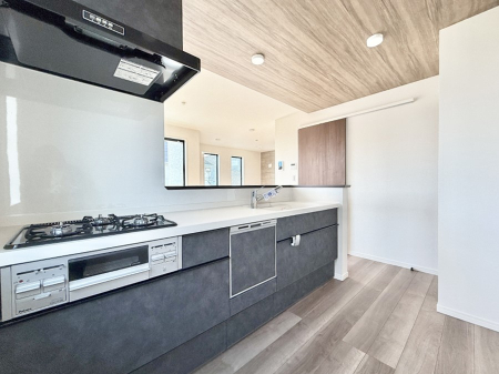 �L�b�`�� �����������������Ɗy�����Ȃ�A���K�ȃL�b�`�����