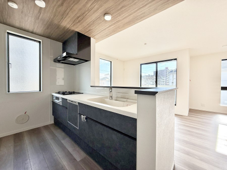 �L�b�`�� �������Ƒ��ƂȂ���A�R�~���j�P�[�V�����̏�