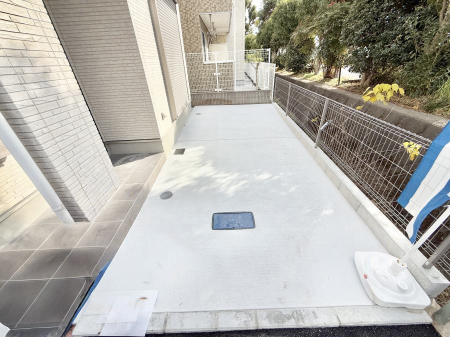  �O�ρ������̒��Ԃ����K��