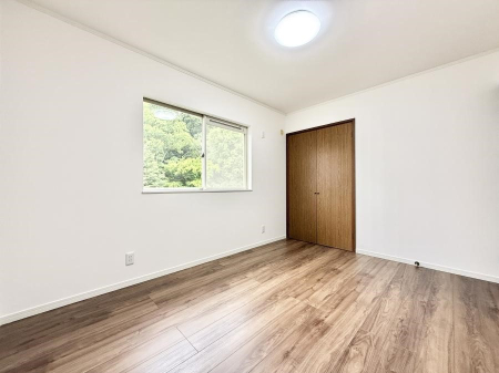 �Q�� ���������̔z�u��ʋC���̗ǂ��݌v�ŕ����̋�C�������炸�A��ɐV�N�ȋ�C������܂�