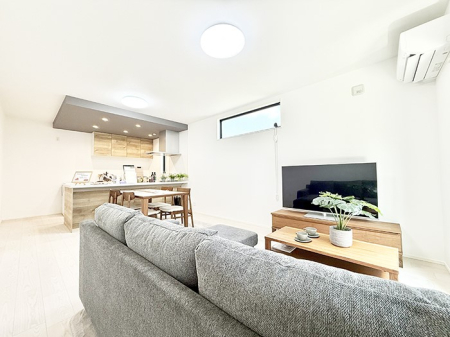 rO 났ƏΊ炪W܂AS܂郊rO