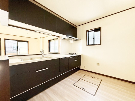 Lb` ƑƂȂAR~jP[V̏