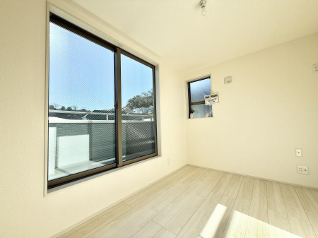 ���̑����� �����������������F�����̂������ŉ��₩�Ȏ��Ԃ��y���߂܂�