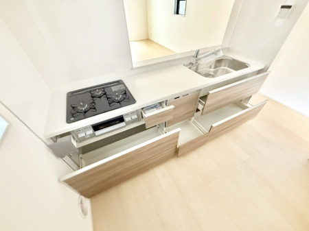 Lb` ƑƂȂAR~jP[V̏