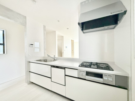 Lb` ƑƂȂAR~jP[V̏