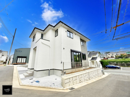 nOώʐ^ OρV炵n܂ꏊŁAƑJ[߂