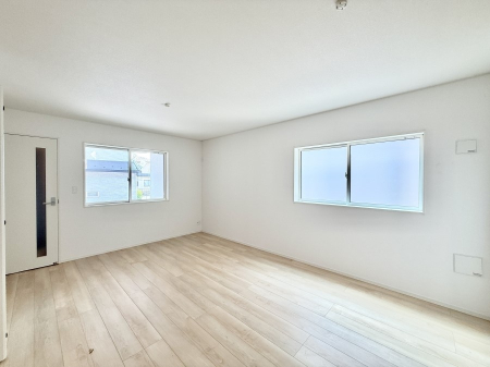 rO 났ƏΊ炪W܂AS܂郊rO