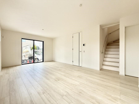 rO 났ƏΊ炪W܂AS܂郊rO