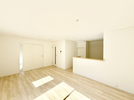 ���r���O ���������R�Ɖ�b�����܂��A�S�n�悢�ЂƂƂ�