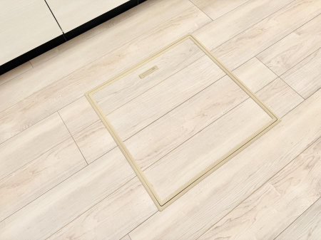 ���̑����� �ݔ����B�ꂽ���[�X�y�[�X�ŉƑS�̂��X�b�L��