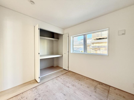 �q������ �������v���C�x�[�g��ԂƂ��ĐÂ��ŗ�������������񋟂��Ă���܂�