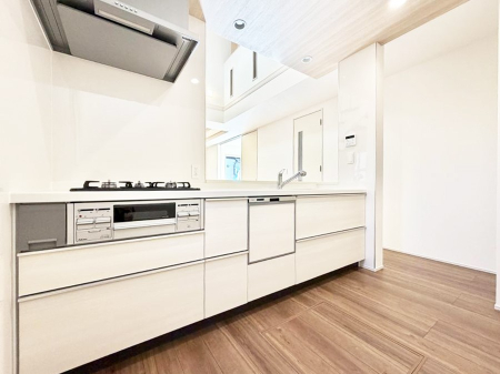 �L�b�`�� �����������������Ɗy�����Ȃ�A���K�ȃL�b�`�����