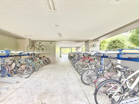 ̑ OρƐꂽ֏ŁA]Ԃ̕ۊǂSł