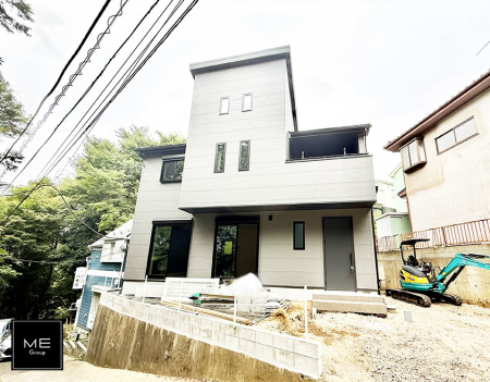 nOώʐ^ OρV炵n܂ꏊŁAƑJ[߂