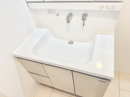 ̑ ݔ􂢂􂤎KɎg֗ȃV[