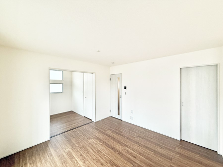 rO 났ƏΊ炪W܂AS܂郊rO