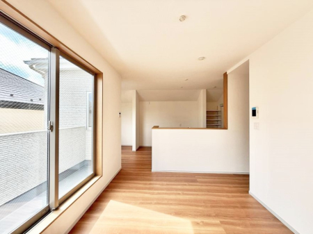 ���r���O ���������R�Ɖ�b�����܂��A�S�n�悢�ЂƂƂ�