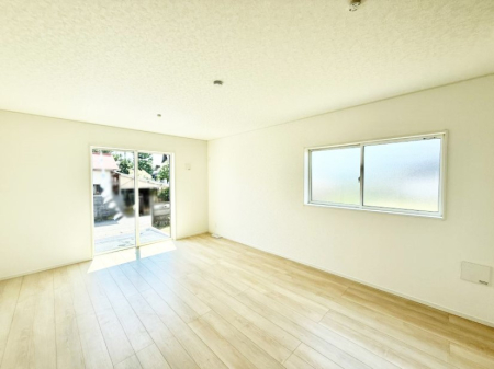 rO 났ƏΊ炪W܂AS܂郊rO