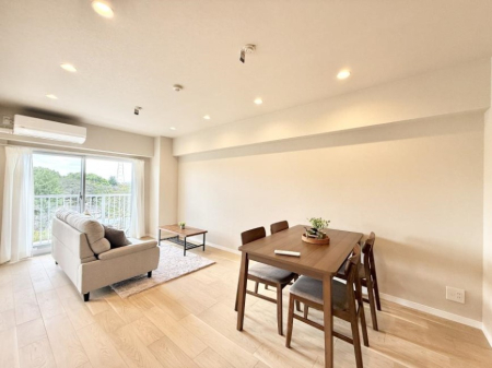 rO ZނقǂɍDɂȂAȏꏊ