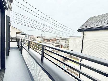 �o���R�j�[ ������ ���R��g�߂Ɋ�����A�J���I�ȃo���R�j�[