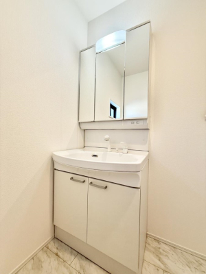 ʑEʏ 邢ʏ͖̎yłႢł