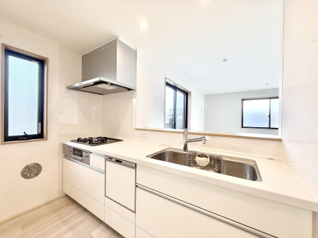 �L�b�`�� �������Ƒ����J��[�߂�A������̂���L�b�`��