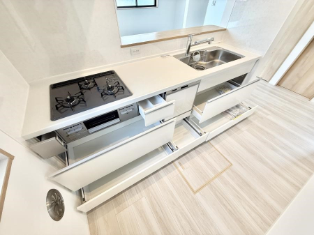 �L�b�`�� �����������������Ɗy�����Ȃ�A���K�ȃL�b�`�����