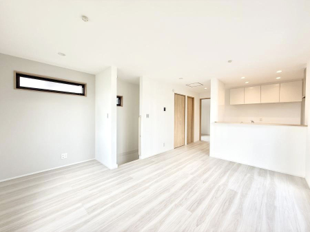 ���r���O ���������R�Ɖ�b�����܂��A�S�n�悢�ЂƂƂ�