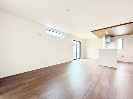 rO 났ƏΊ炪W܂AS܂郊rO